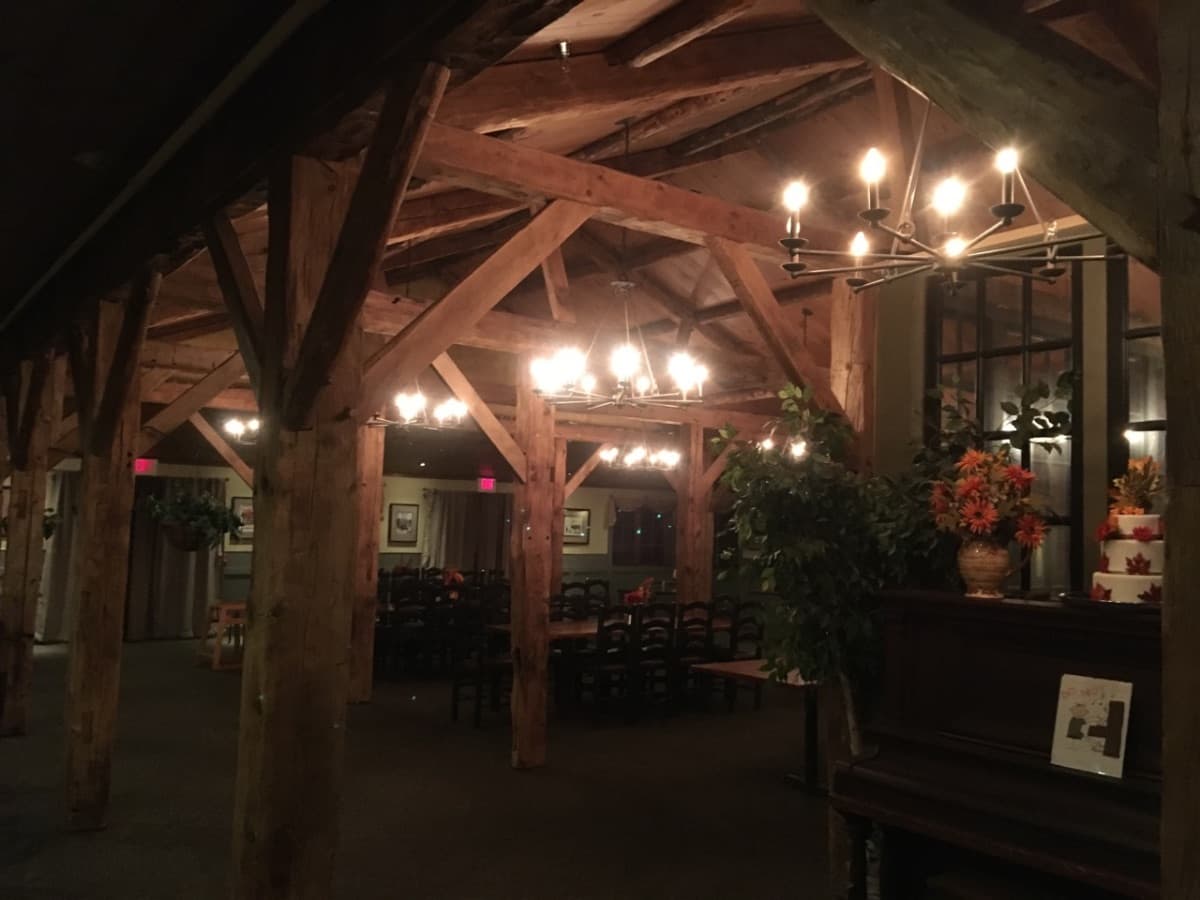 Red Fox Bar and Grill